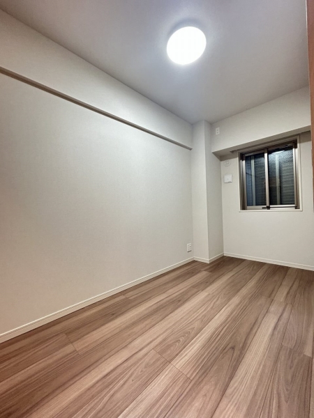 約4.5帖のサービスルーム（納戸）