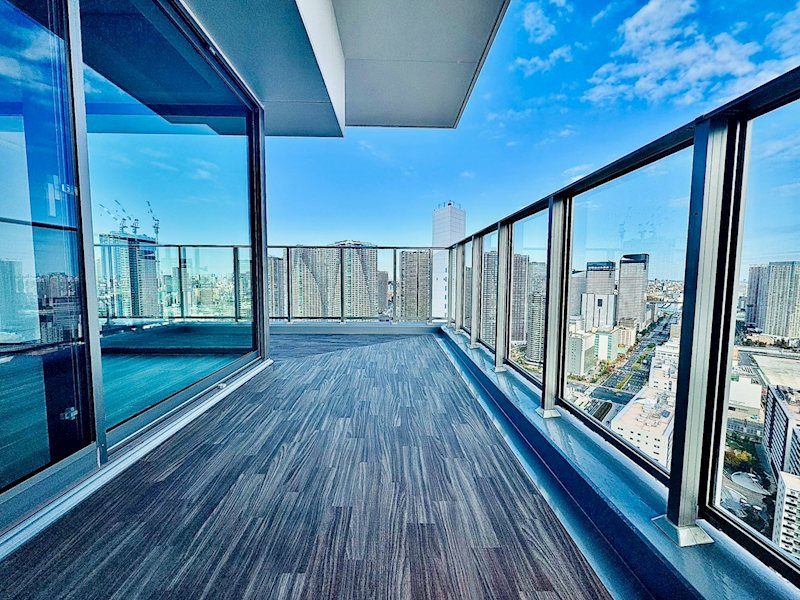 【バルコニー】