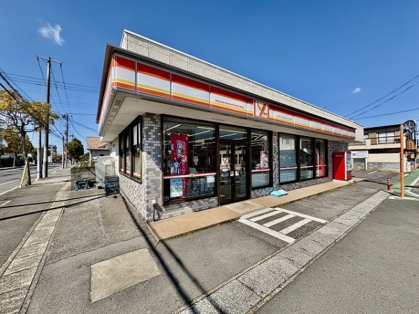 YSPS佐貫駅前店まで徒歩6分（450m）