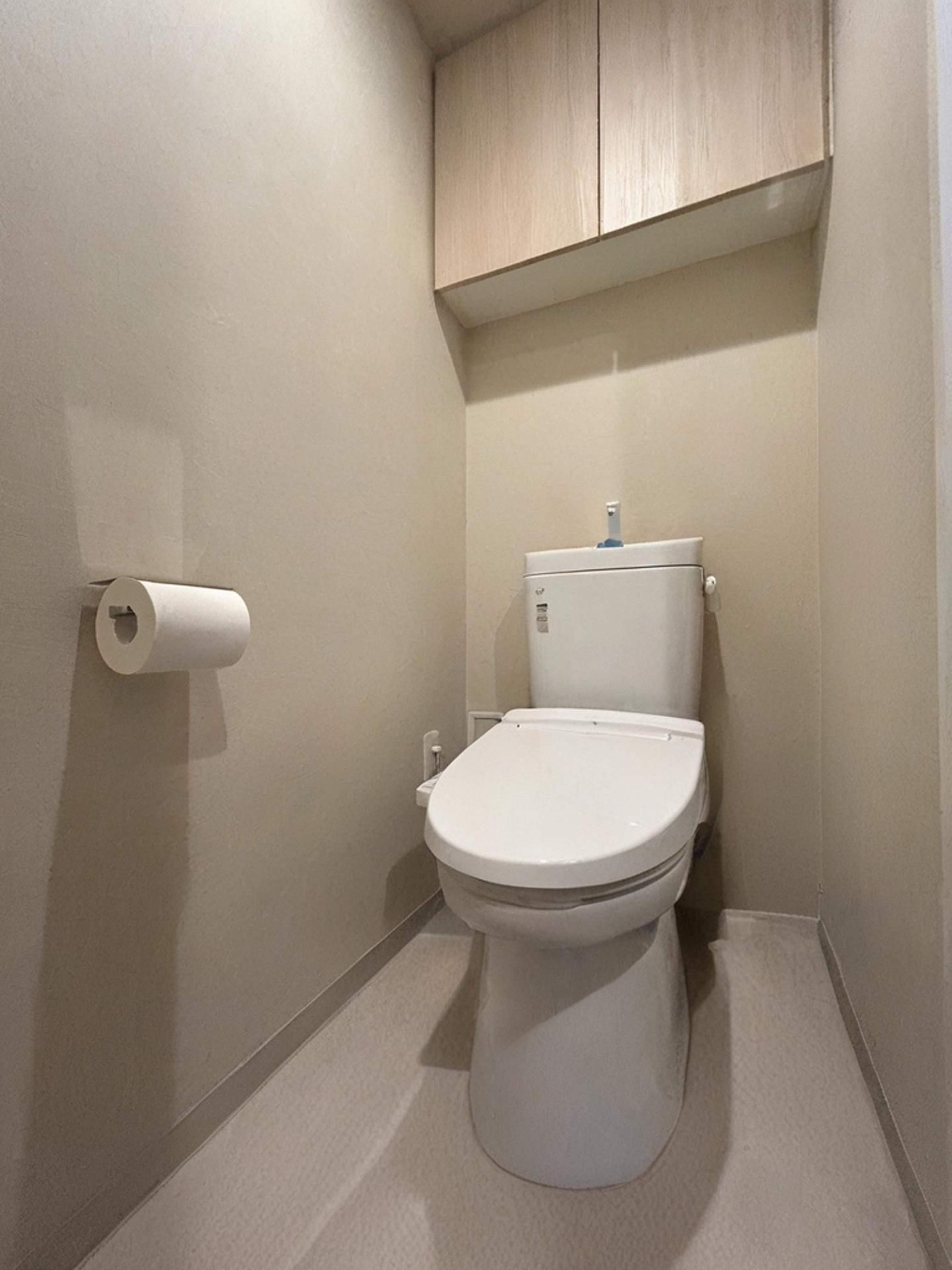 ※実際のトイレを撮影したものに、ＣＧ加工処理で家具などを消し込みしております。現状有姿でのお取引となりますので実際とは異なります。