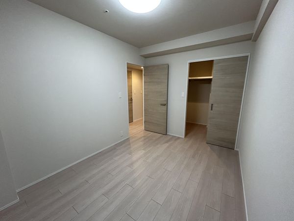 東側洋室約6.0帖