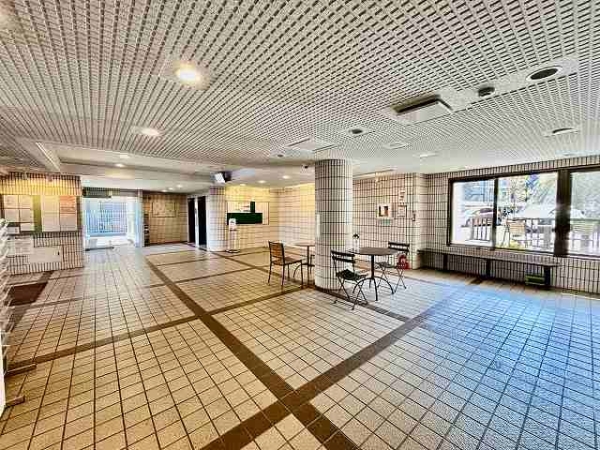 エントランスホール　三菱地所コミュニティ管理