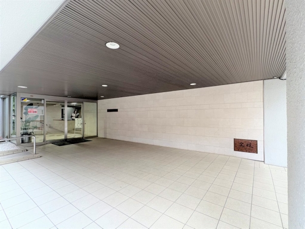 共用部はメンテナンスされており、清潔感があります。