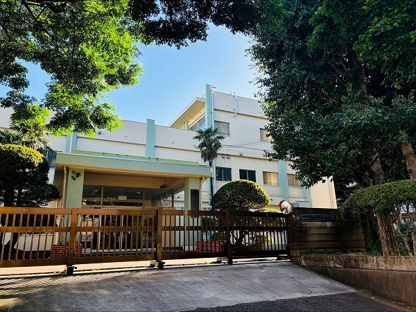 千葉市立草野小学校まで徒歩4分（約260ｍ）