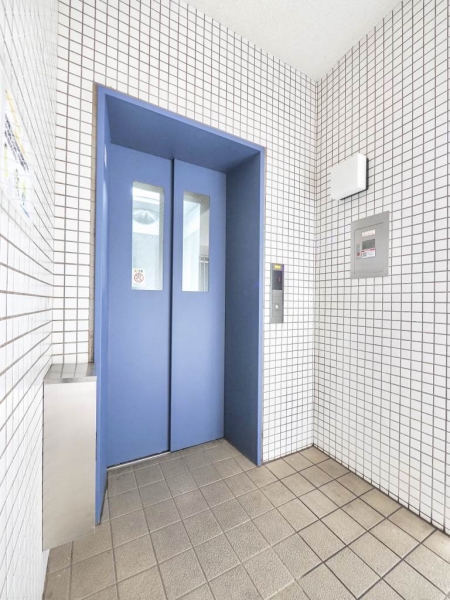 共用棟を除いて、4基のエレベーターを設置！