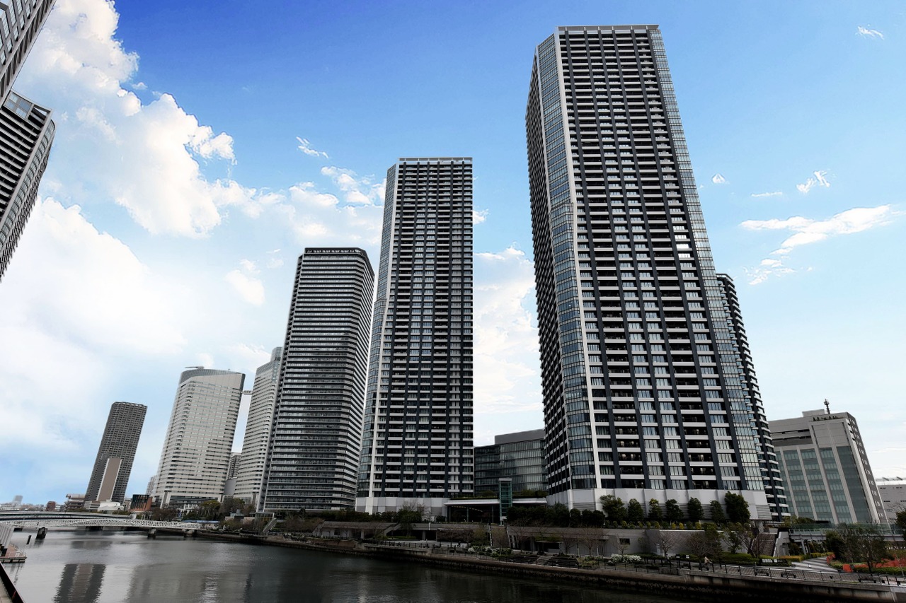 【ドゥ・トゥールEAST】都営大江戸線「勝どき」駅まで徒歩5分です。毎日の通勤・通学はもちろん、公共機関を利用してのお出かけにも便利な立地です。