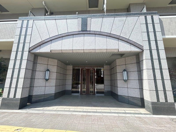 エントランスを撮影