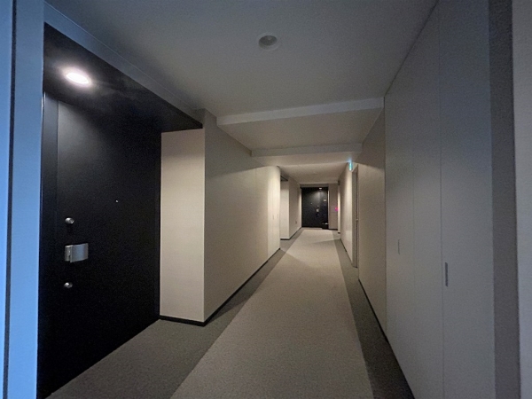 マンション内廊下