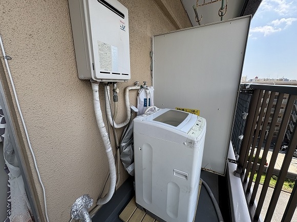 室外洗濯機置き場