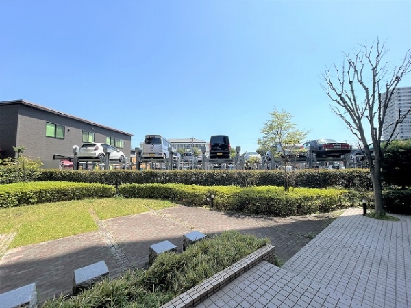 マンション敷地内