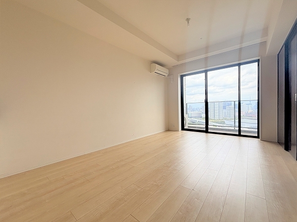 収納も豊富なリビングダイニング