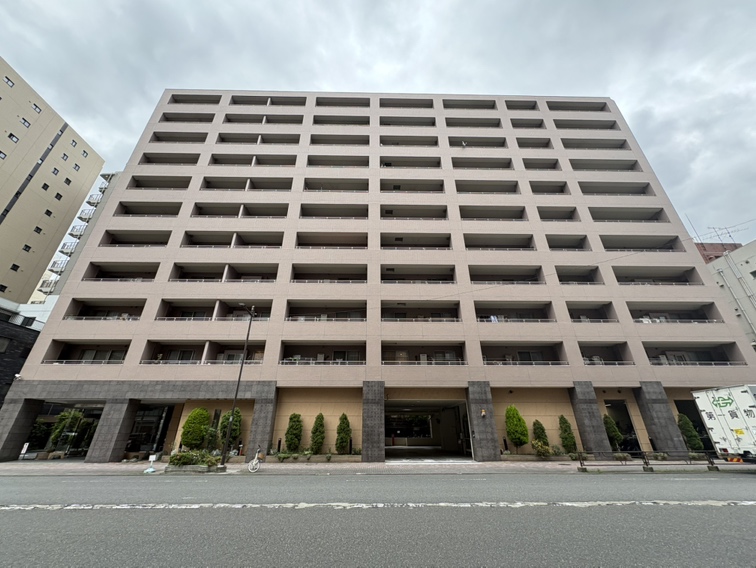 【クリオ浅草参番館】東京メトロ銀座線「田原町」駅まで徒歩5分と、お出かけや通勤・通学に便利な立地。西向きバルコニー付きで、豊かな陽光が注ぐ住まいです。