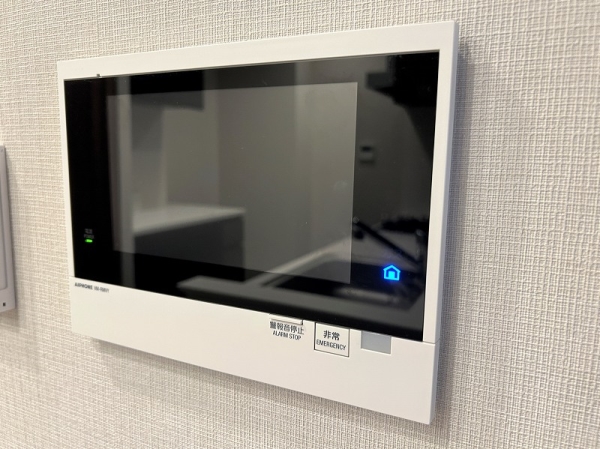 来訪者を確認できるTVモニター付インターホン