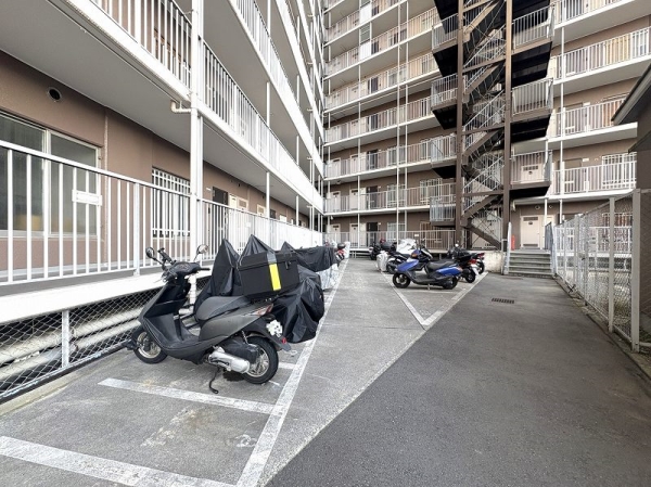 バイク置場