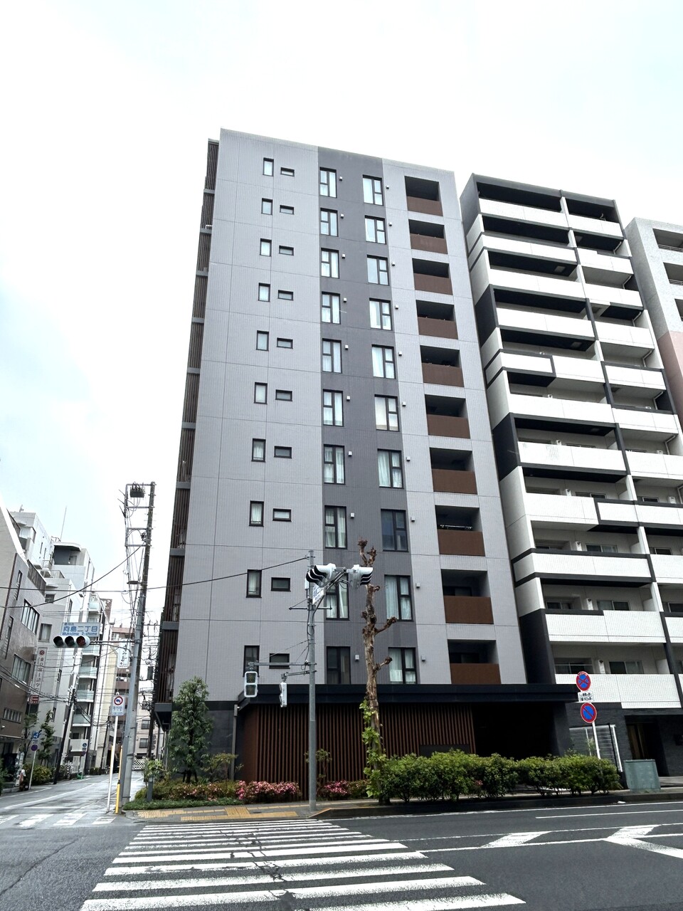 【Jワザック東京押上】京成押上線・都営浅草線「押上」駅まで徒歩9分、東武伊勢崎線「とうきょうスカイツリー」駅まで徒歩11分など、複数沿線利用可能。通勤やお出掛けにも便利な立地です。