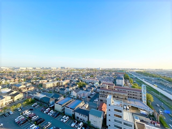 舞浜方面にはテーマパークや東京ゲートブリッジ等が臨めます