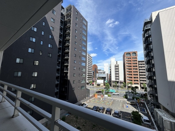 東向き、陽当り、眺望良好
