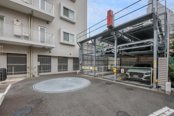 機械式駐車場月額25000～35000円