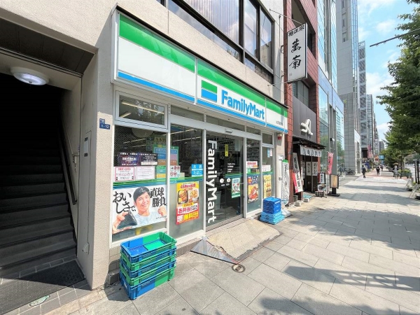ファミリーマート水天宮前店まで徒歩2分