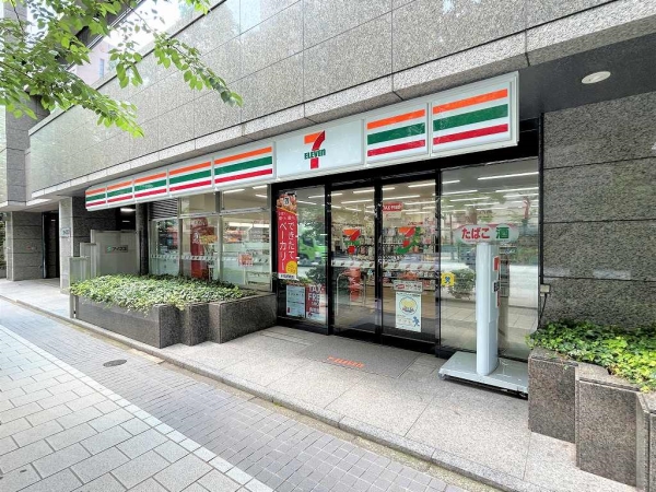 セブンイレブン水天宮駅前店まで徒歩3分