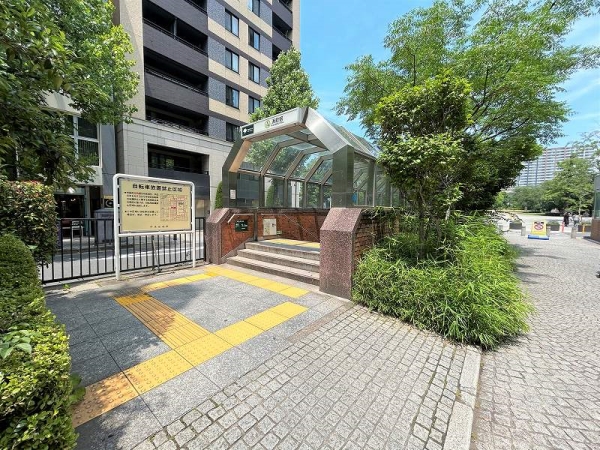 都営新宿線「浜町」駅
