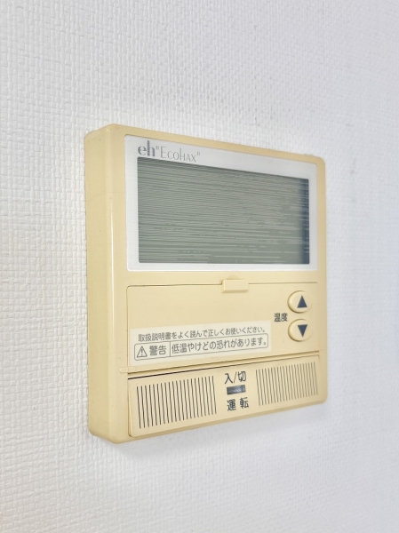 足先から温める床暖房搭載
