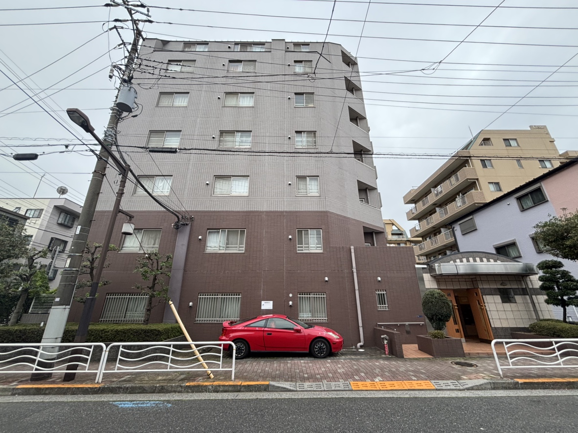 【外観写真】東京メトロ東西線「木場」駅まで徒歩5分。地上9階建・総戸数29戸のマンションです。大切なペットと一緒に暮らせます(細則有)。