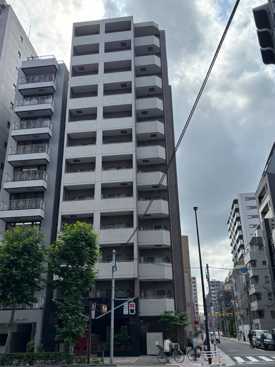 【外観写真】地上12階建て3階部分。複数路線を利用可能で、通勤・通学・お出かけに便利な立地。オーナーチェンジ物件です。現在、月額165000円(普通借)で賃貸中です。