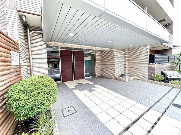 マンションエントランス部分