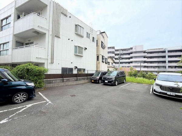 平置駐車場/空き状況は担当へご確認ください