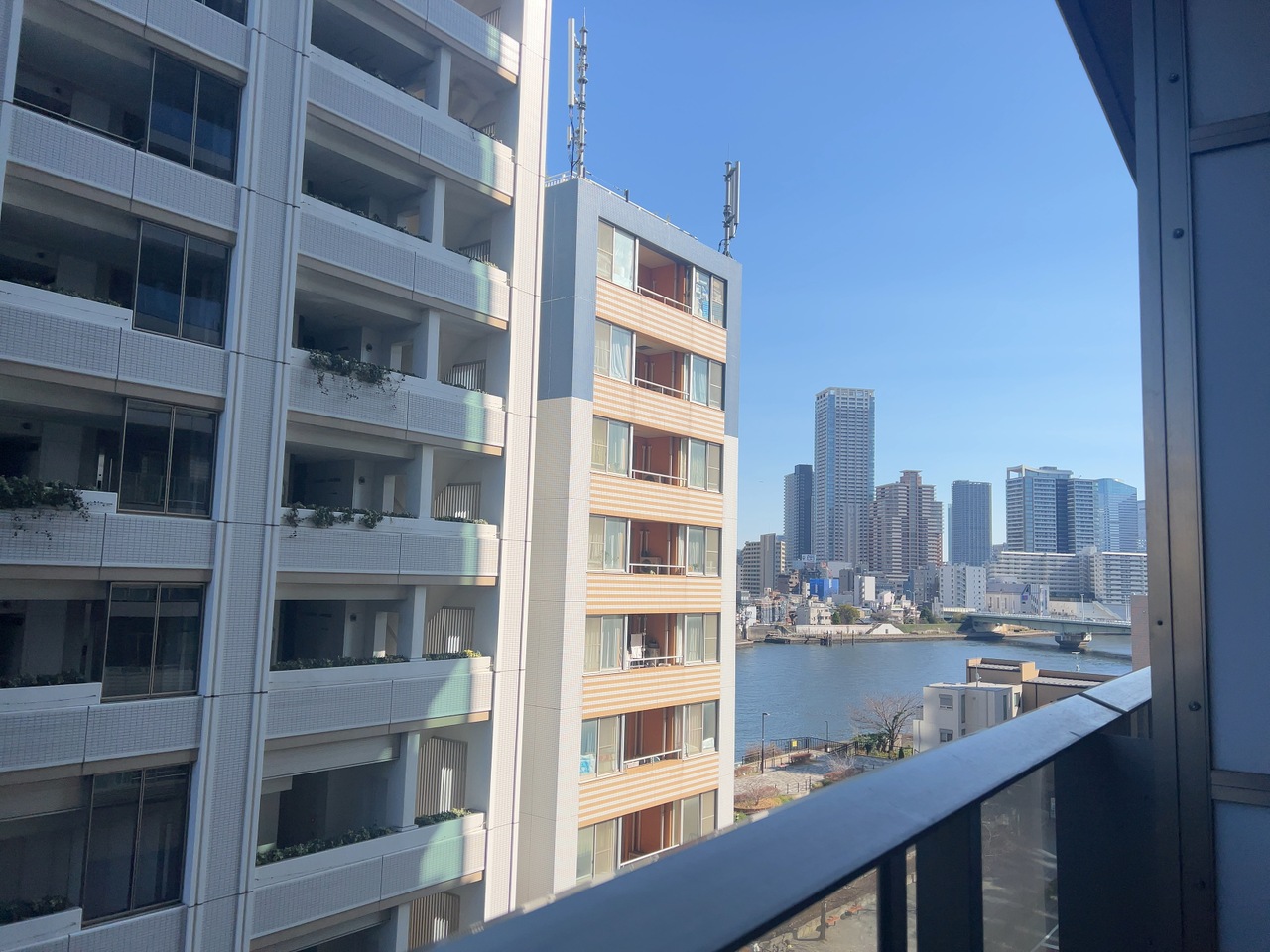 【住戸からの眺望写真】お部屋は35階建てマンションの5階部分に位置しています。※眺望は将来にわたって保証するものではありません。