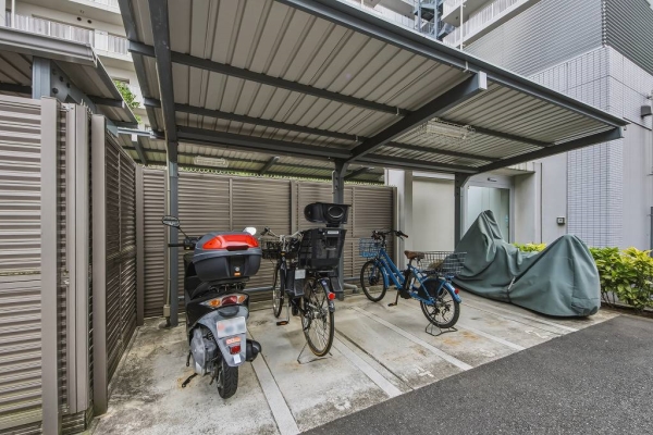 バイク置き場