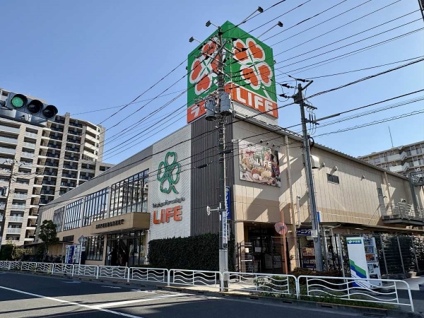 ライフ東砂店まで徒歩５分(約２６０ｍ)