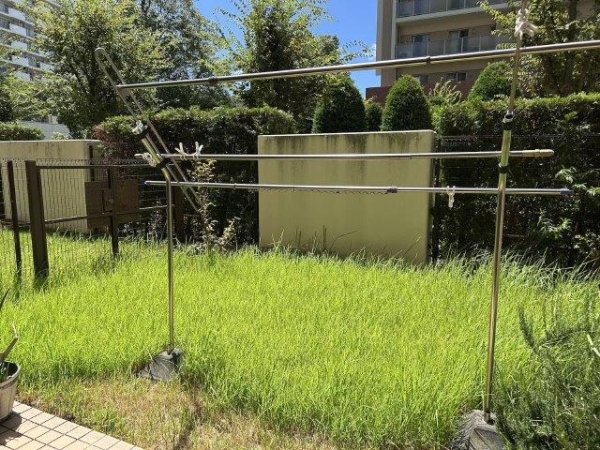 専用庭撮影　外壁があり外から見えない構造です