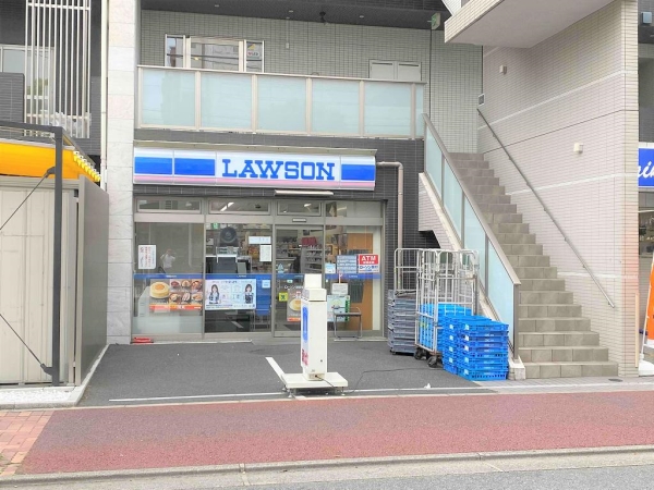 ローソン 浦安駅南口店まで約230m