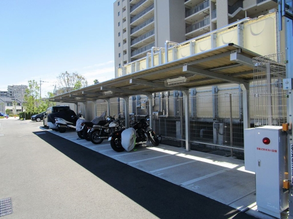 敷地内バイク場※詳細は担当者まで