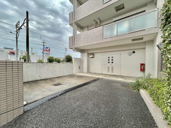 敷地内ごみ置場