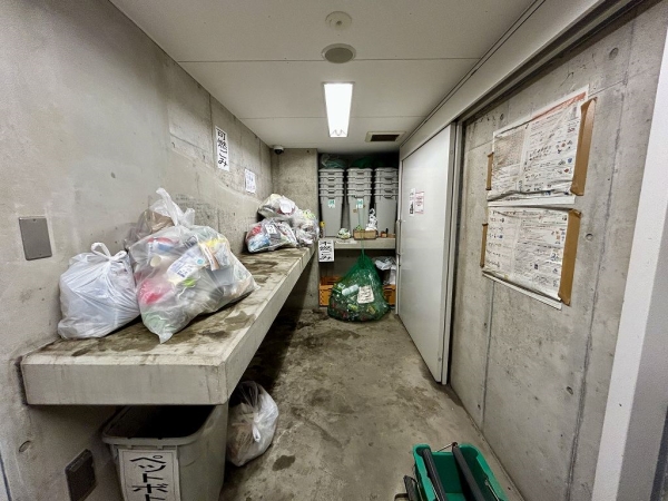24時間利用可能なごみ置き場あり