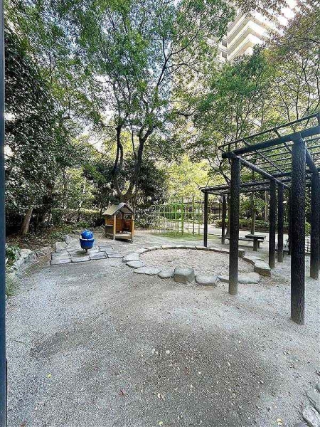 敷地内公園