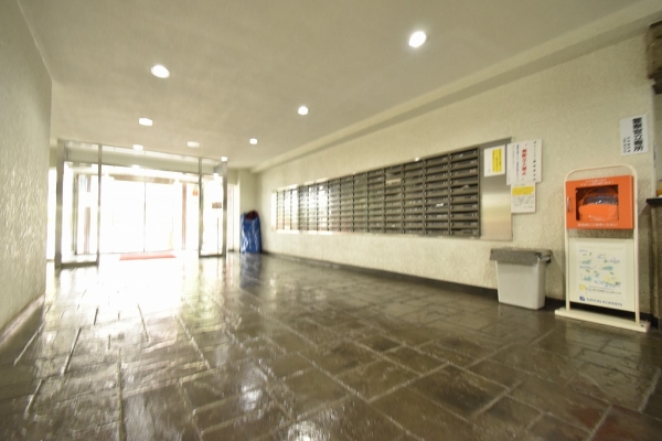清潔感のある集合ポスト