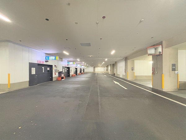 駐車場（1階）