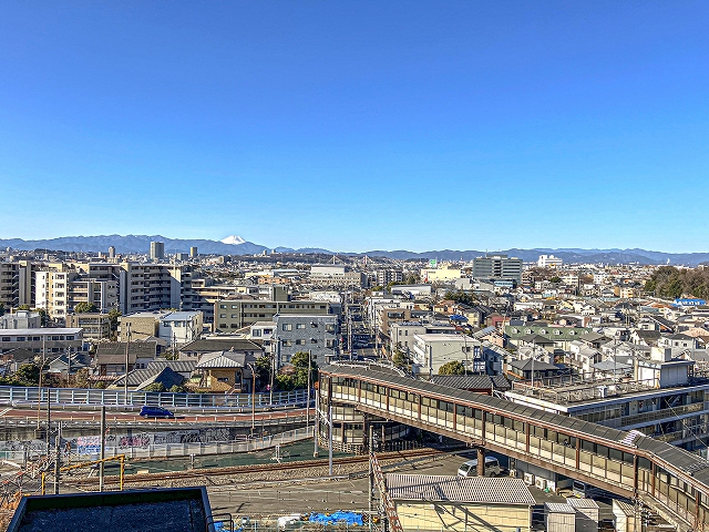 開放感のある眺望♪晴れた日には富士山が見えます♪(※眺望は天候によります。また、現在の眺望は将来に渡って保証するものではありません。予めご了承ください。)