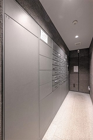 簡単操作のメールボックス一体型宅配ボックス♪