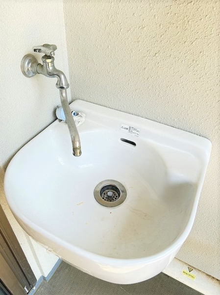 テラスには便利なスロップシンク付きです