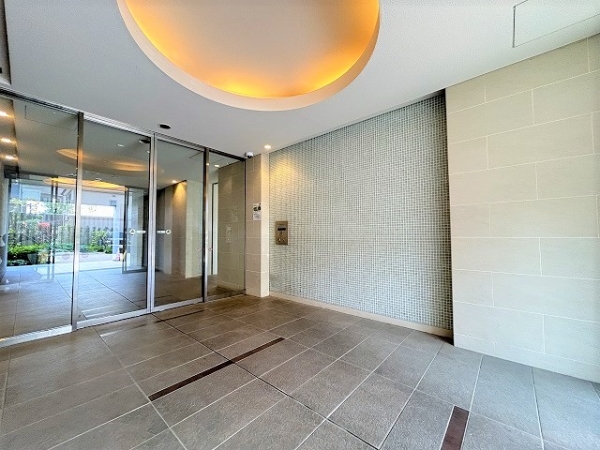 管理人日勤、安心のモニター付きオートロック完備