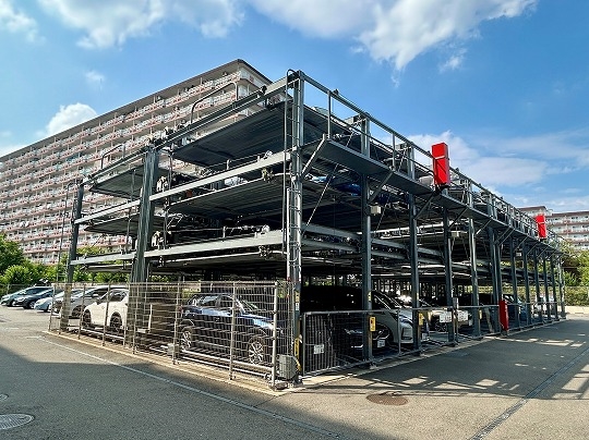 マンション内機械式駐車場