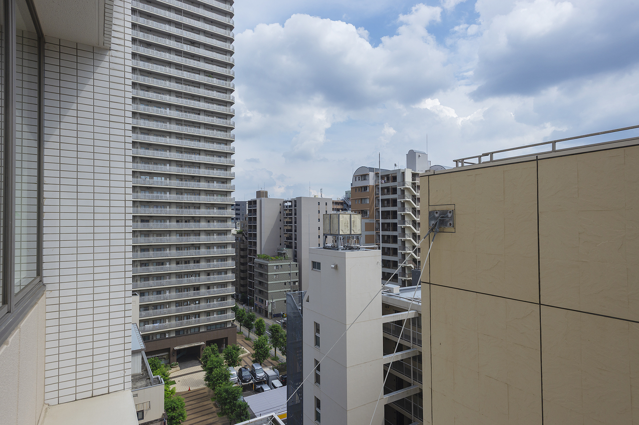 【住戸からの眺望】7階部分、南向きバルコニーからの眺望です。実際の陽当たりや眺望などは、現地にてお確かめください。※眺望は将来にわたって保証するものではありません。