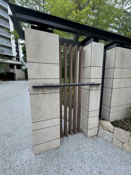 マンションエントランス