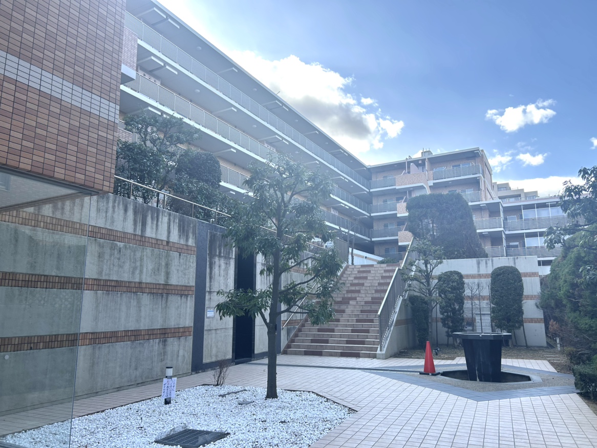 ペットと暮らせるマンション。詳細等お問い合わせください。
