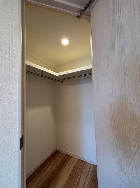 ウォークスルークローゼット